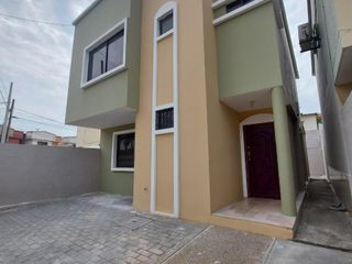 Foto 10 de Casa en venta en la urb. San Felipe