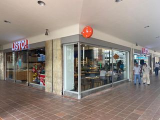 Centro de Guayaquil, Venta de Excelente Local Comercial Esquinero Tipo L