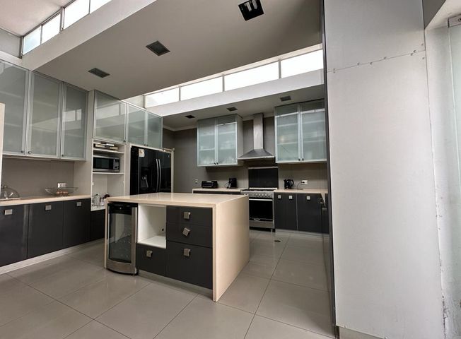 Casa en Venta en Cerros de Camacho – další