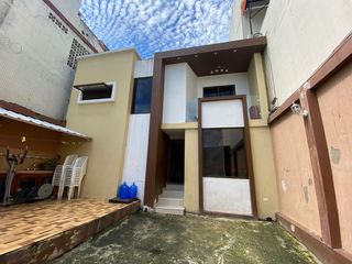 Foto 10 de Casa en Venta Frente al Terminal Terrestre de Portoviejo