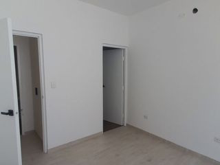 Foto 32 de Venta de Casa de estreno 3 pisos con Piscina en Piura