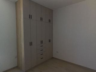 Foto 20 de Venta de Casa de estreno 3 pisos con Piscina en Piura