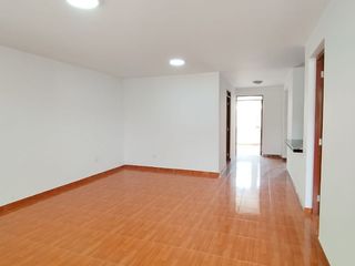 Foto 1 de AMPLIO DEPARTAMENTO CON 4 HABITACIONES