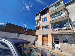 Vendo casa de 4 pisos ( Conjunto Habitacional Villa Loma)