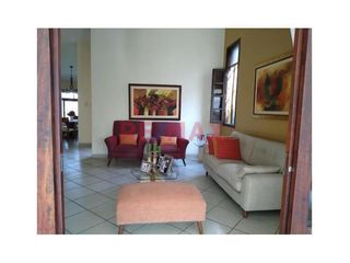 Alquilo Linda Residencia En Exclusiva Urb La Providencia - Los Ejidos Piura. ID:1084415
