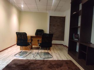 Oficina de Venta en La Carolina, Centro Norte de Quito.
