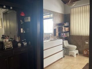 Foto 34 de CASA DE VENTA EN EL BOSQUE: UBICACIÓN ESTRATÉGICA, PARA USO COMERCIAL O RESIDENCIAL 340 M2, $350.000