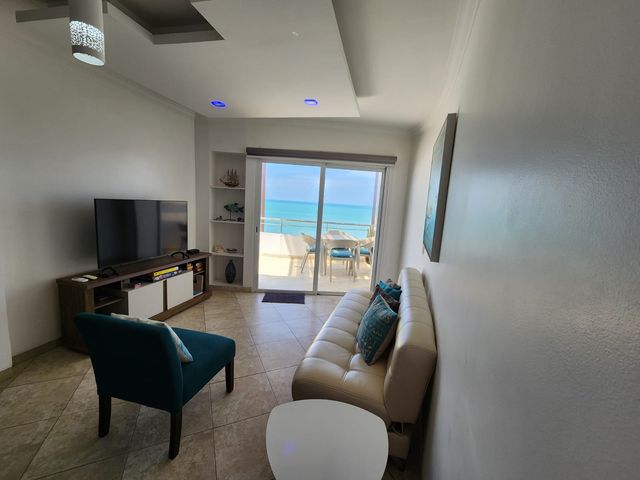 VENDO DEPARTAMENTO PRIMERA LINEA AL MAR SECTOR DE ALTA PLUSVALIA AMOBLADO Y EQUIPADO.