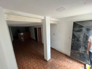Foto 3 de En venta casa de dos plantas en Duran (SP)