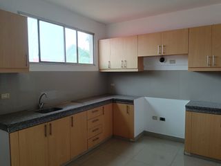 Foto 1 de Departamento de venta en la Urbanización Condado de Vicolinci, por estrenar