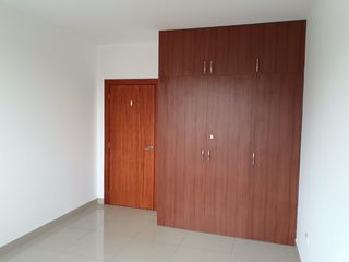 Foto 20 de Departamento de venta en la Urbanización Condado de Vicolinci, por estrenar