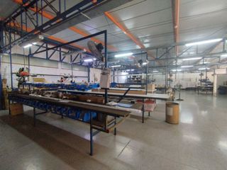 Foto 41 de VENDO LOCAL INDUSTRIAL - URB. EL PINO - ZONIF I1 - SAN LUIS