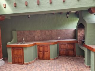 AMPLIA Y ACOGEDORA RESIDENCIA EN URBANIZACIÓN EXCLUSIVA - RINCÓN DEL VALLE