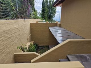AMPLIA Y ACOGEDORA RESIDENCIA EN URBANIZACIÓN EXCLUSIVA - RINCÓN DEL VALLE