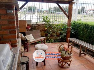 Amplia casa con jardines de venta, Sector Colegio Santa Ana, C449