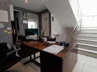 Foto 14 de ¡¡¡AMPLIA OFICINA CHALET EN ZONA COMERCIAL DE LINCE… ALQUILER!!!