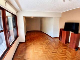 Foto 1 de ¡OPORTUNIDAD! DEPARTAMENTO CON TERRAZA INTERIOR Y ESPACIOS FLEXIBLES EN LA MOLINA VIEJA