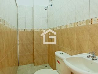 Foto 7 de Trabaja con Estilo: Oficina de 100m² en Avenida Principal, Cafetería y Oficina Privada en Machala