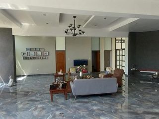 Foto 4 de HERMOSA CASA EN VENTA CON PISCINA – LOS EJIDOS - PIURA