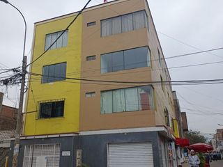 Foto 5 de VENTA CASA 4 PISOS EN ESQUINA COMAS