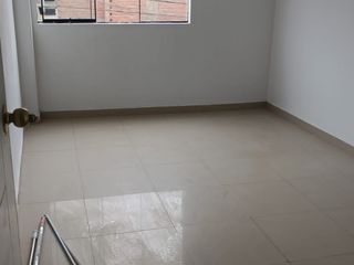 Foto 8 de VENTA CASA 4 PISOS EN ESQUINA COMAS
