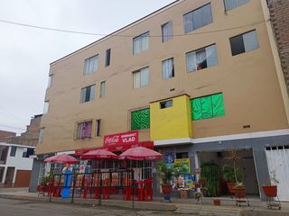 Foto 1 de VENTA CASA 4 PISOS EN ESQUINA COMAS