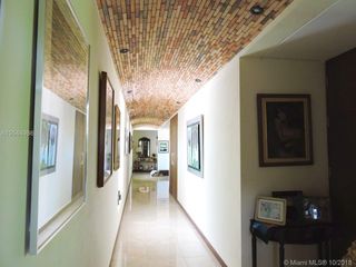 Foto 20 de Gorgeous One Level Home with Private Lake in Heart of LLanogrande
