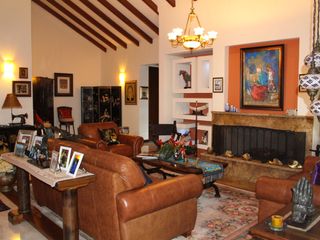 Foto 34 de Gorgeous One Level Home with Private Lake in Heart of LLanogrande