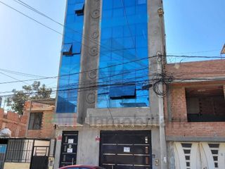 VENTA DE EDIFICIO FRENTE A PARQUE EN LA DERRAMA MAGISTERIAL DE CHICLAYO