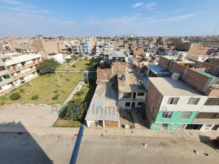 VENTA DE EDIFICIO FRENTE A PARQUE EN LA DERRAMA MAGISTERIAL DE CHICLAYO