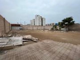 Ocasión venta de terreno en esquina en Urb. Miramar San Miguel