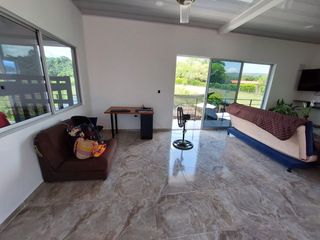 Foto 11 de SE VENDE O ARRIENDA MODERNA CASA CAMPESTRE