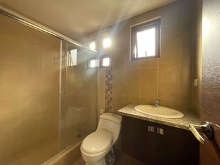 EN VENTA BONITA CASA UNIFAMILIAR DENTRO DE CONDOMINIO EN OCHOA LEON