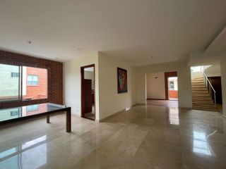 Casa Multifamiliar en Arriendo, Villa Campestre