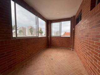 Casa Multifamiliar en Arriendo, Villa Campestre