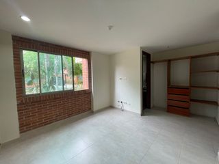 Casa Multifamiliar en Arriendo, Villa Campestre