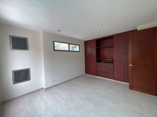 Casa Multifamiliar en Arriendo, Villa Campestre