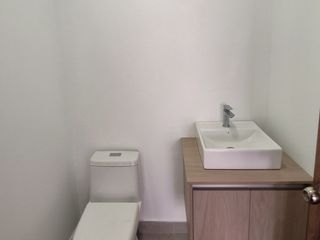 Foto 10 de Local Comercial / Oficina 42 m2. (Sector Batán Bajo)