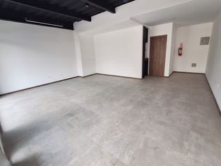 Foto 4 de Local Comercial / Oficina 42 m2. (Sector Batán Bajo)