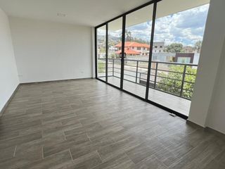 Foto 16 de VENTA CASA, INDEPENDIENTE DENTRO DE URBANIZACIÓN, CONOCOTO,  VALLE DE LOS CHILLOS, QUITO ECUADOR