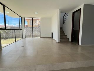 Foto 11 de VENTA CASA, INDEPENDIENTE DENTRO DE URBANIZACIÓN, CONOCOTO,  VALLE DE LOS CHILLOS, QUITO ECUADOR
