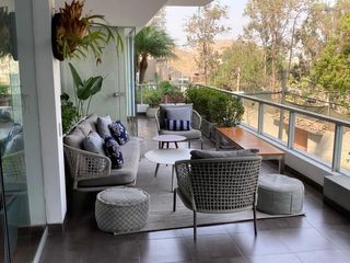 Vendo lindo departamento con terraza, piscina y jardín en Cerros de Camacho- 365 m2