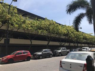 Parqueos en Renta en El Sector de Puerto Santa Ana