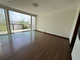 Foto 9 de Casa con jardín, 4 habitaciones y linda vista al golf  🏡✨