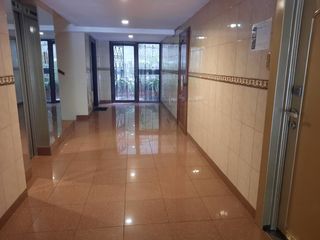 Foto 4 de En venta - Departamento amoblado en Urdesa