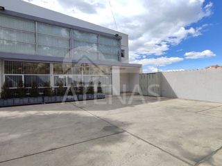 Foto 1 de DEPARTAMENTO EN RENTA, SEMIAMOBLADO, UNIVERSIDAD DEL AZUAY - AUTOPISTA