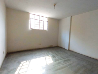 Foto 17 de Casa en Venta de 200 m² de 11 Habitaciones en Sol de Vitarte, Ate
