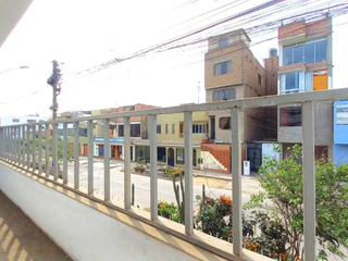 Foto 15 de Casa en Venta de 200 m² de 11 Habitaciones en Sol de Vitarte, Ate
