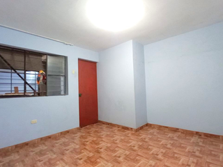 Foto 7 de Casa en Venta de 200 m² de 11 Habitaciones en Sol de Vitarte, Ate