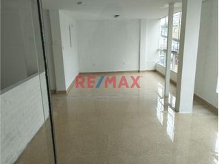 Foto 4 de ¡Atención Inversionistas! Local en Mala en Zona Altamente Comercial